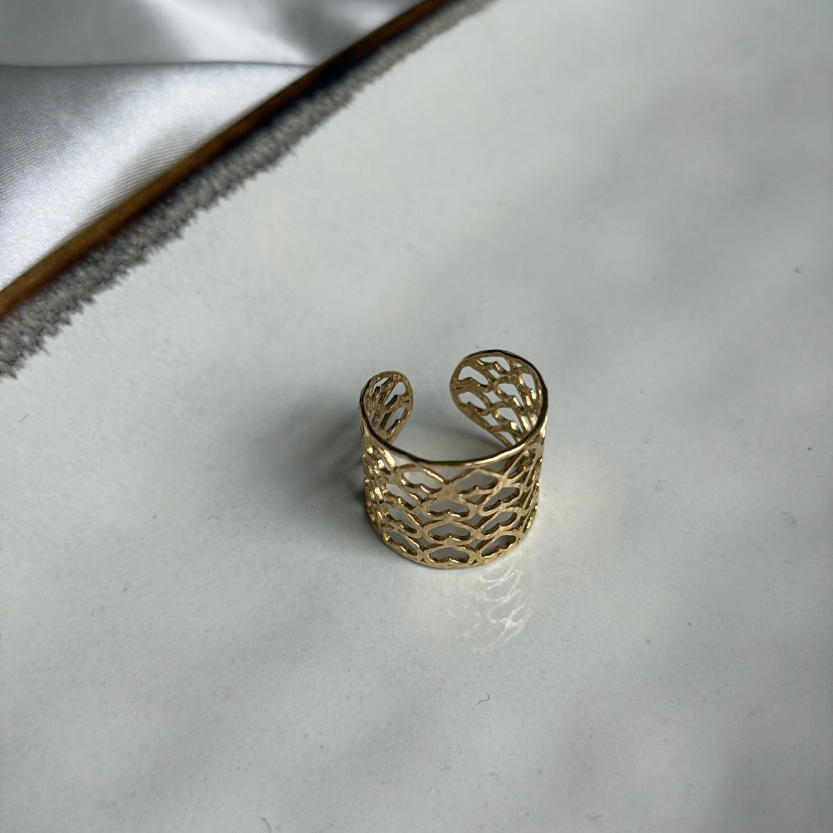 AMHart LaLunaTheLabel Ring