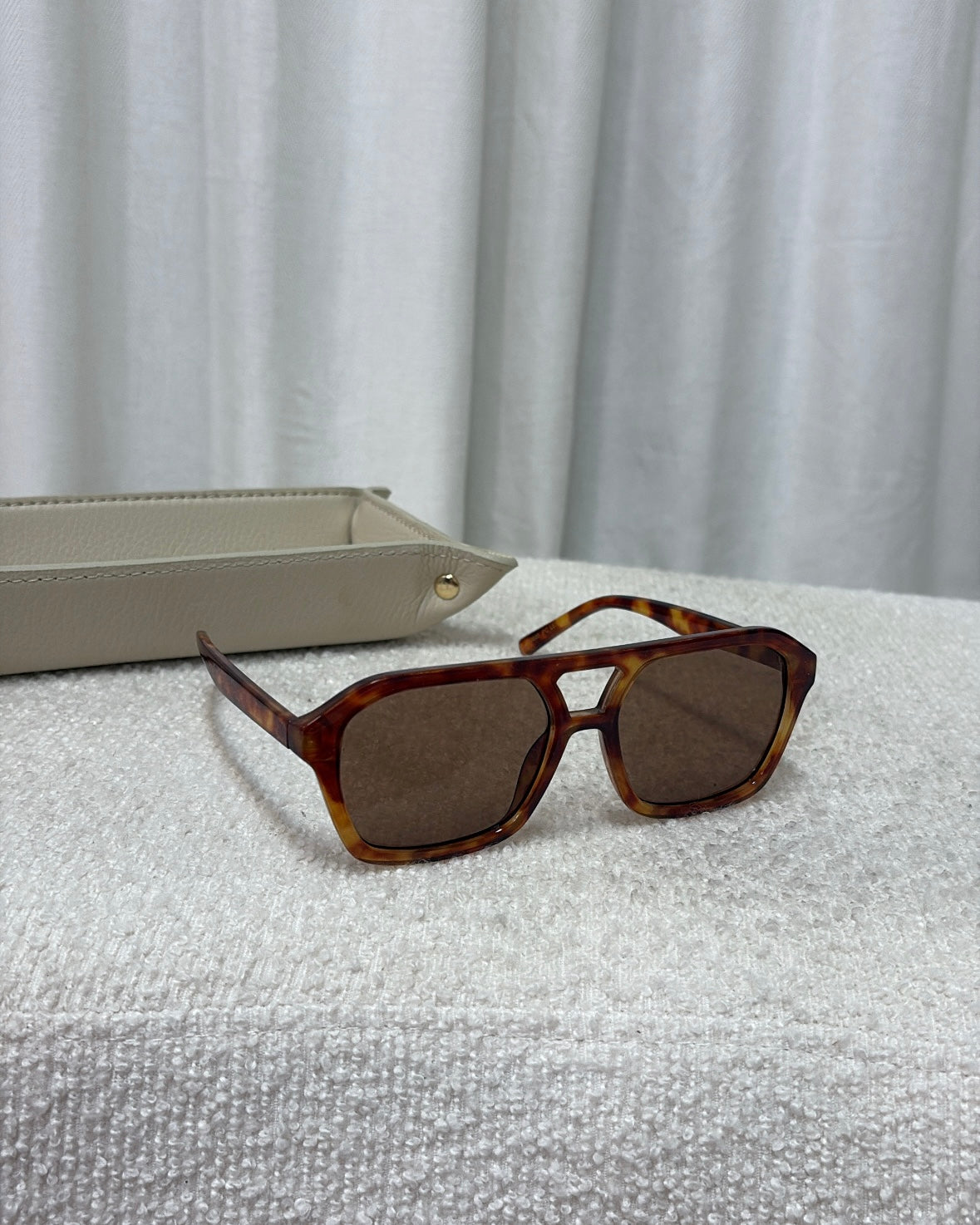 AMSunova Sunglasses AM_54106 Brown