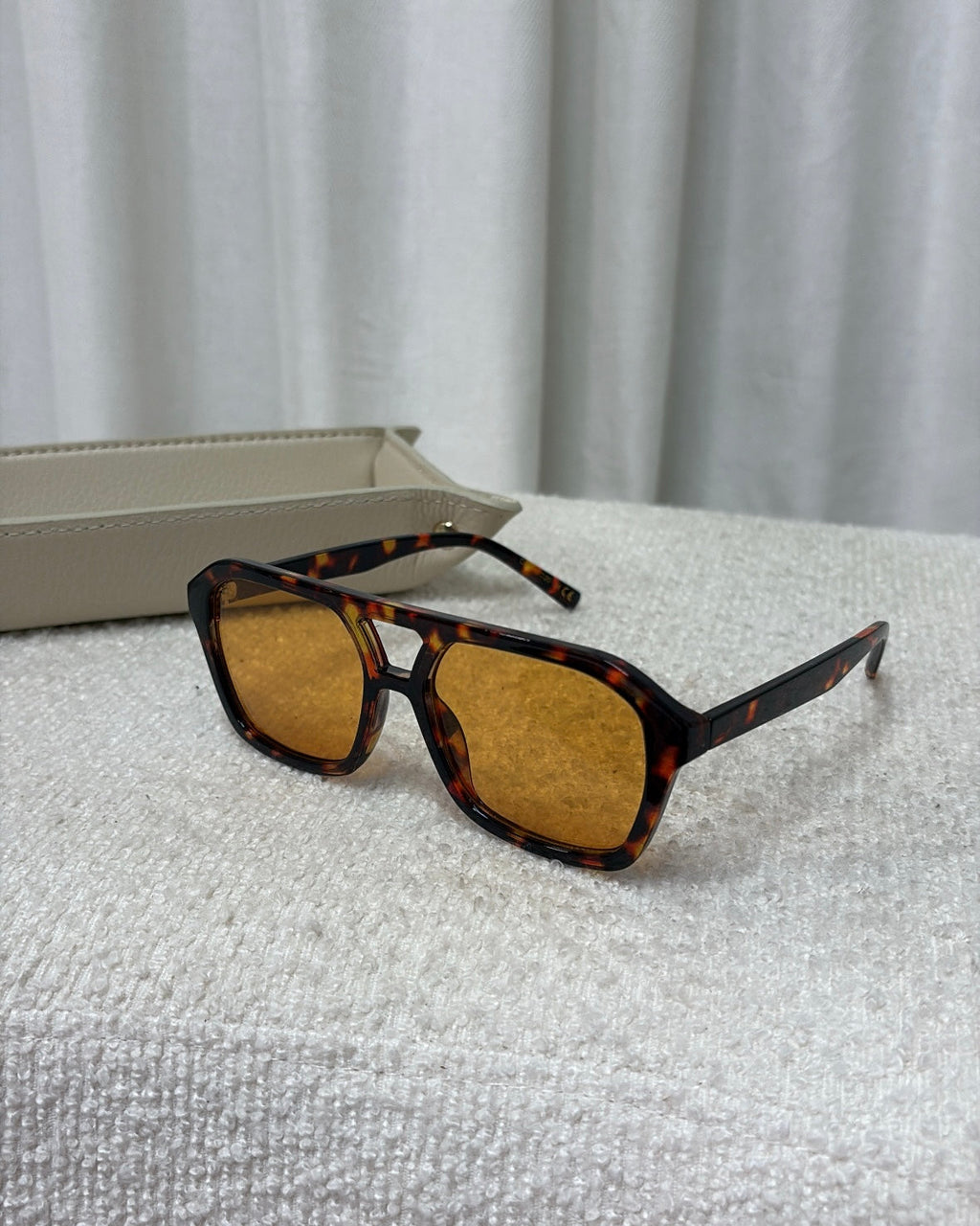 AMSunova Sunglasses Orange